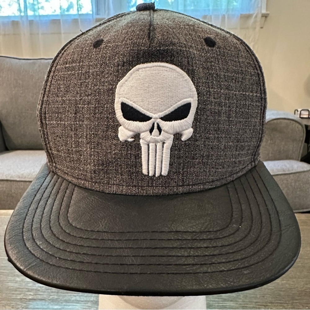 Marvel Punisher SnapBack Hat Cap Dark Gray Black Faux Leather One Size OS